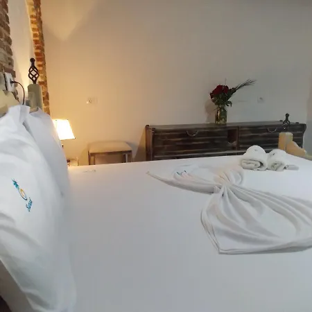 宾馆 Sunset Sarandë