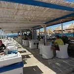 بيت ريفي Sunset 4*