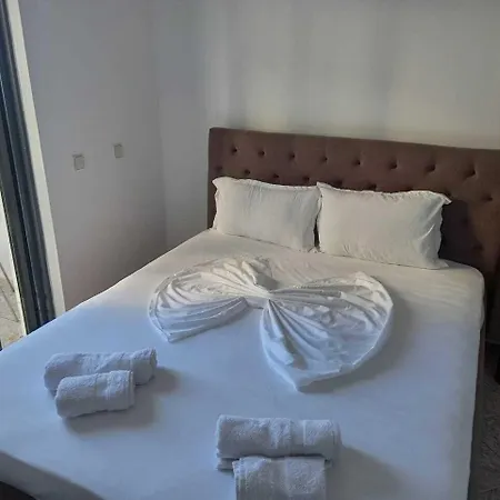 Herberg Sunset Sarandë